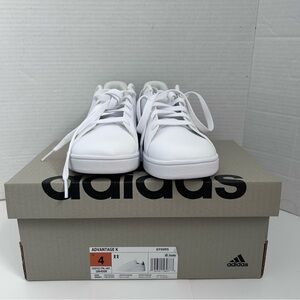 Adidas Kids Advantage White laced Sneakers size 4